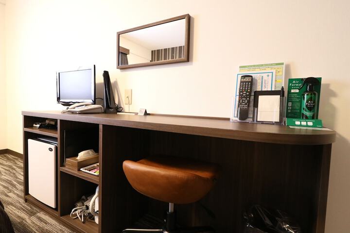 Room 28 of 112