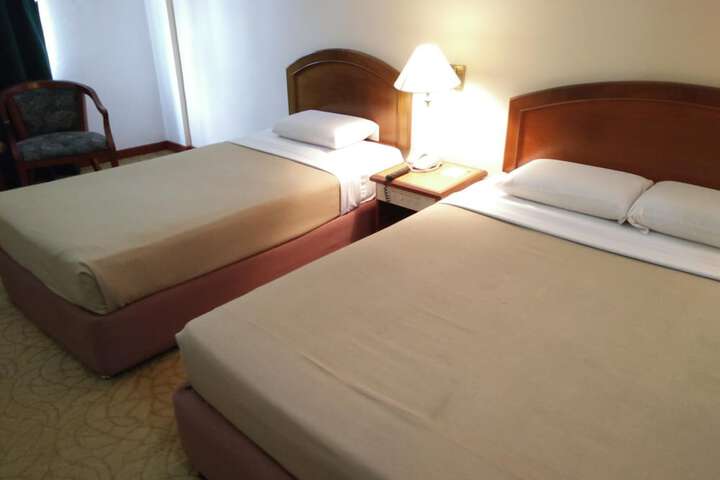 Room 25 of 64