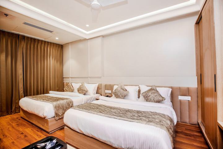 Room 5 of 40