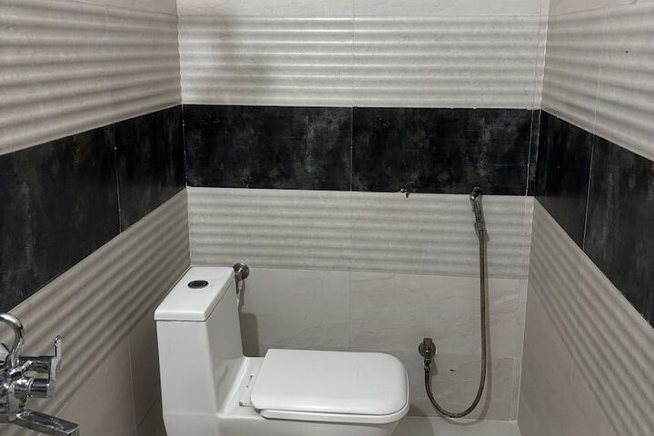 Room 30 of 44