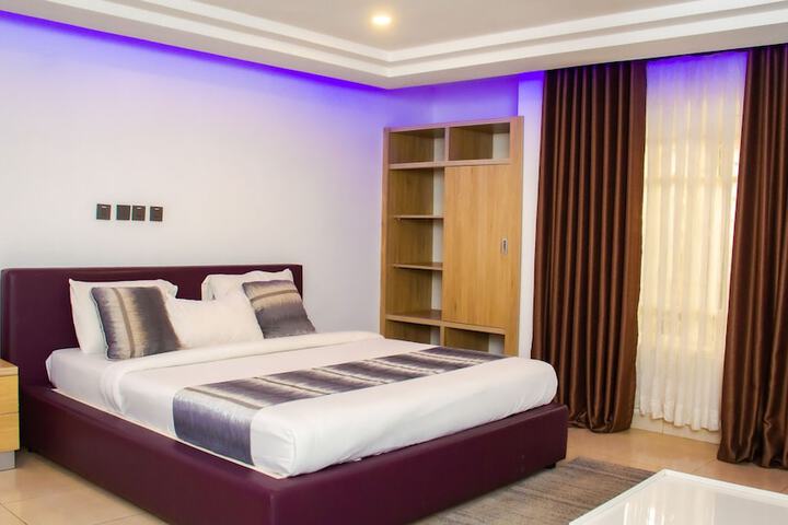 Room 5 of 23