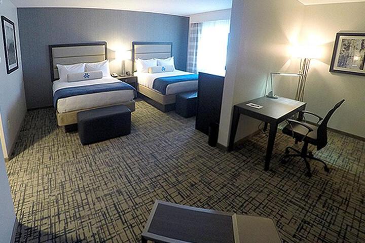 Quadruple Queen Size Bed (6 of 6)