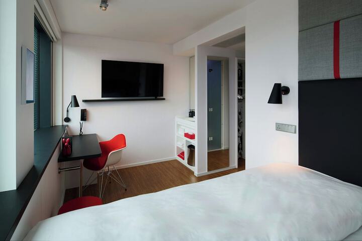Room 22 of 71