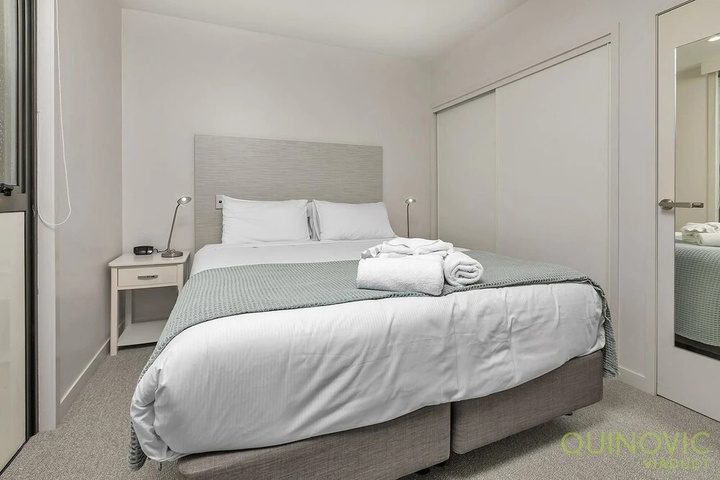 Exterior of QV Refined Lighter Quay Apt - 767