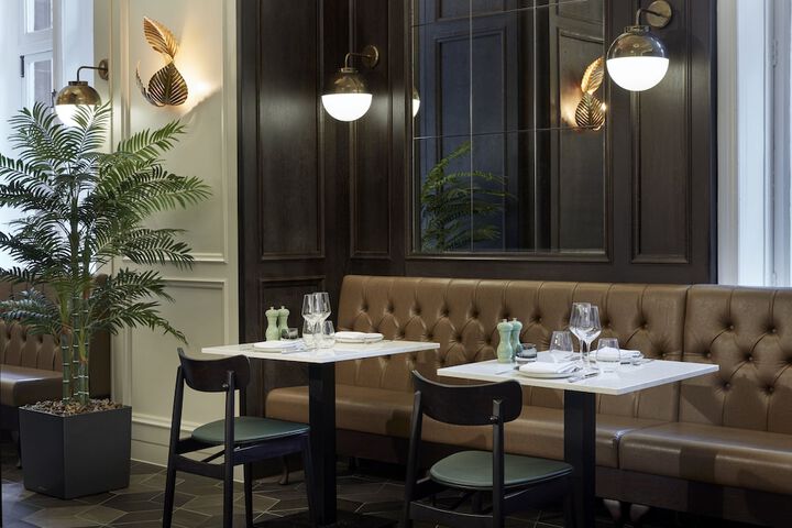 Dining 60 of 109