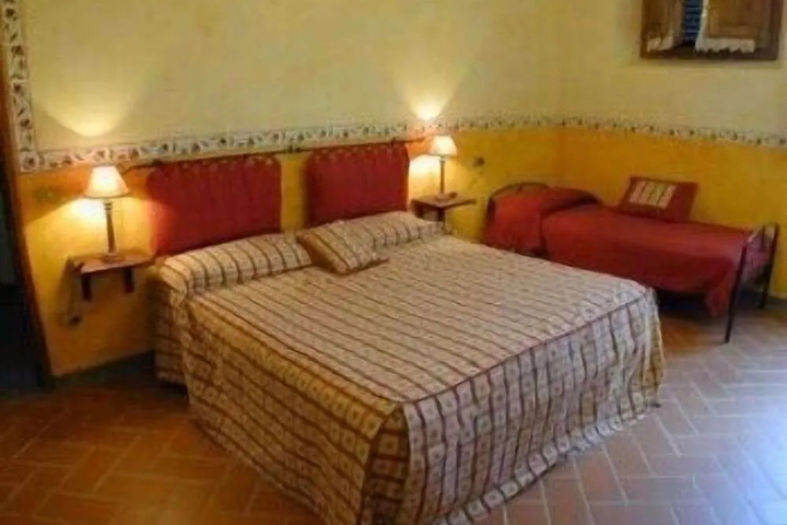 Room 3 of 21