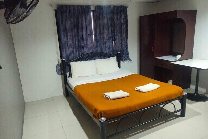 Room 17 of 47