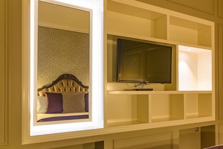 Room 21 of 49