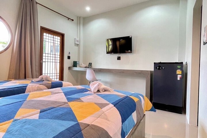 Room 9 of 15