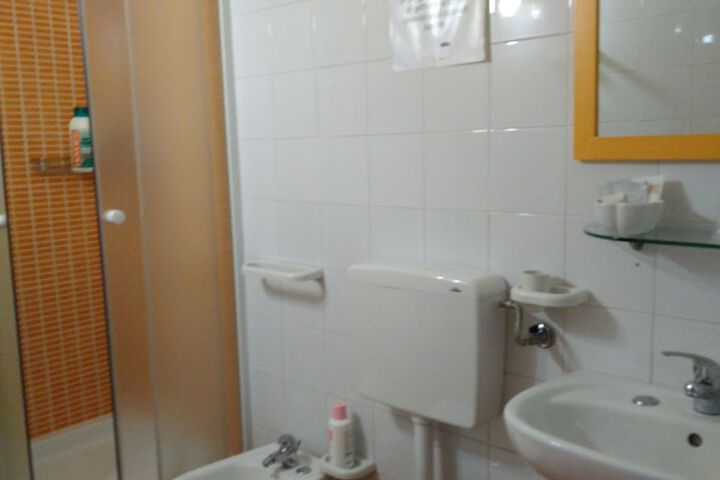 Room 26 of 44
