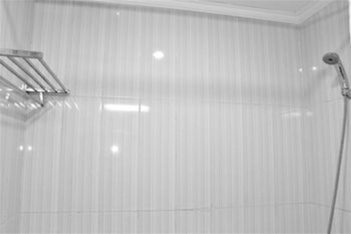 Room 3 of 25