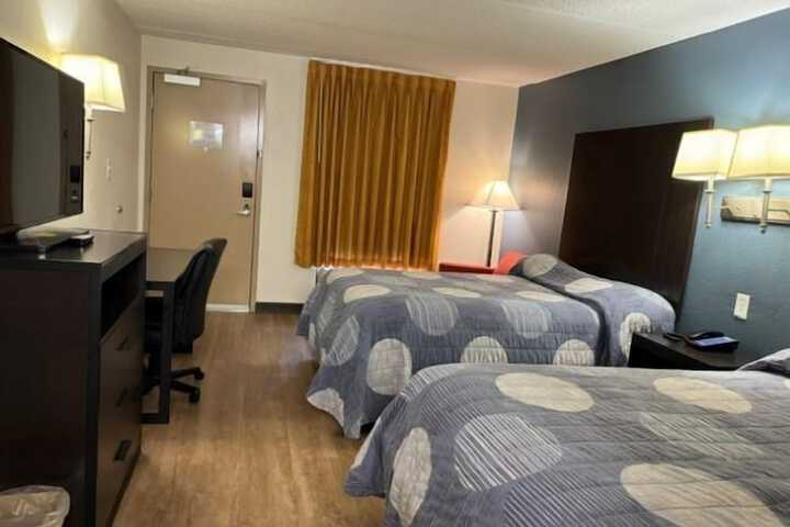 Double Room Parkview (2 of 4)