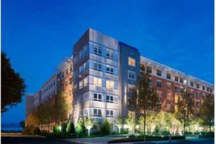 Exterior of Global Luxury Suites at Cambridge Park