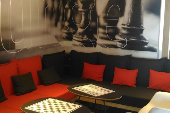 Guest Lobby