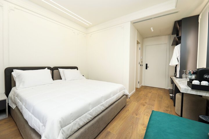 Room 9 of 59
