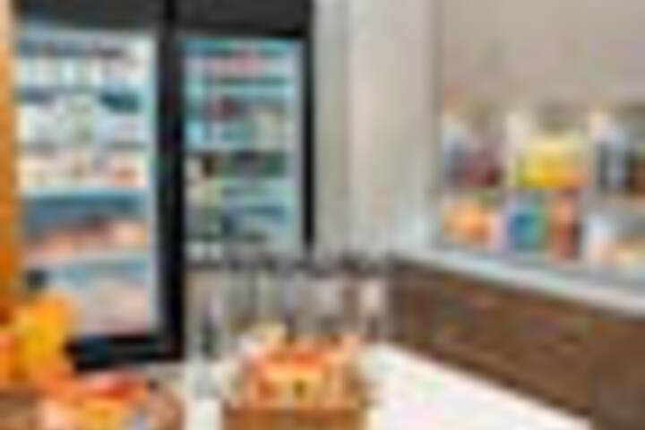 Snack bar