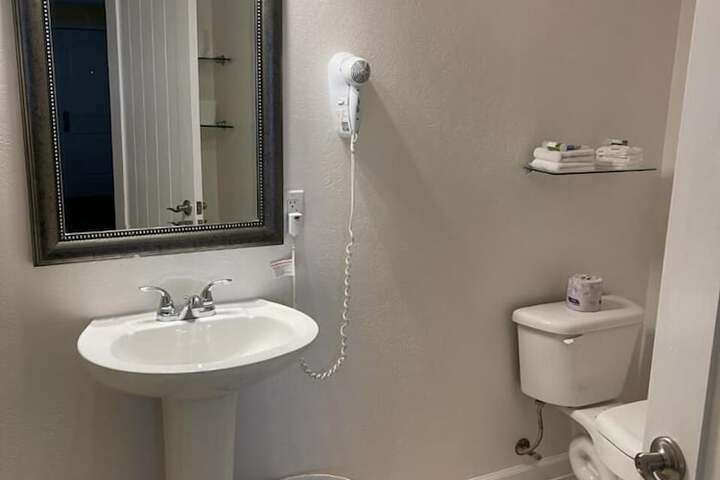 Room 30 of 43
