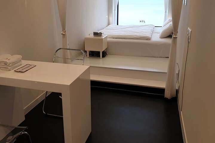 Room 50 of 72