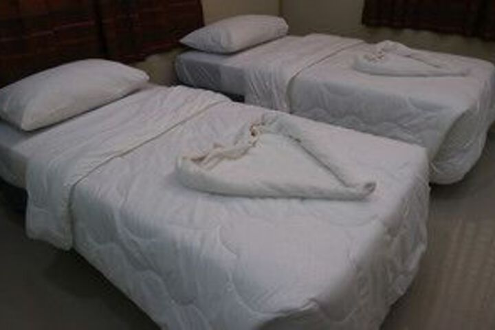 Room 16 of 36