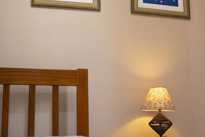Room 9 of 31