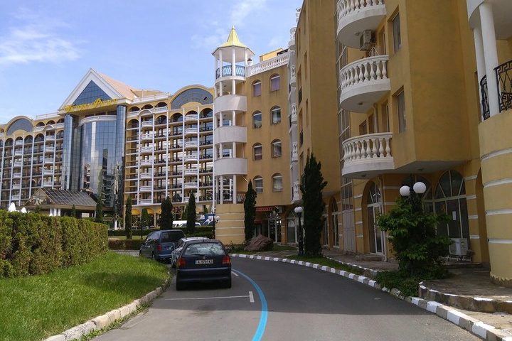 Victoria Residence