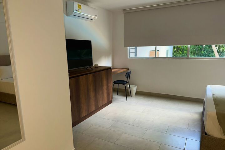Room 13 of 29