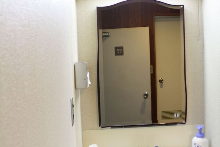 Room 16 of 83