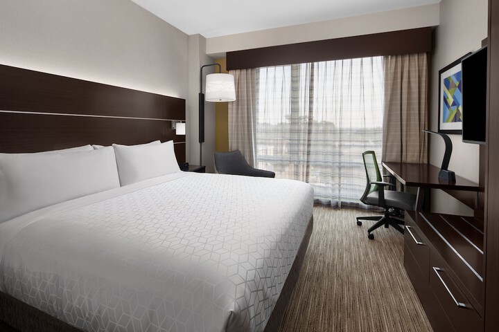 Standard | King Bed (1 of 11)