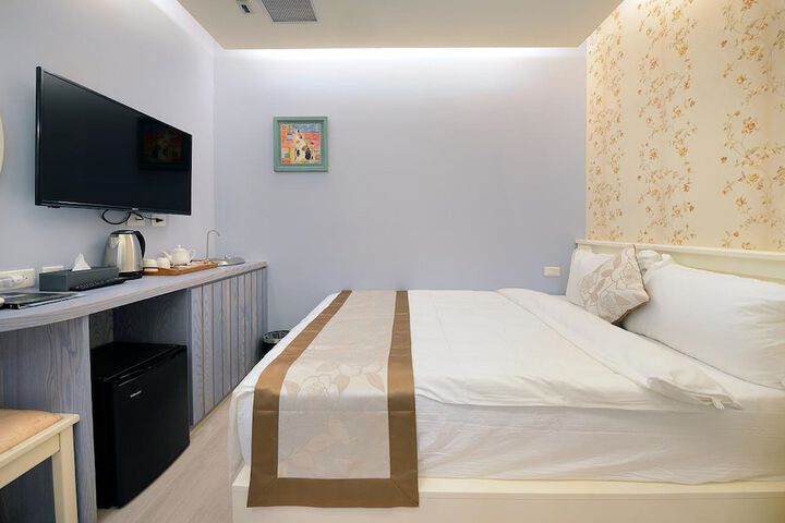 Room 8 of 38