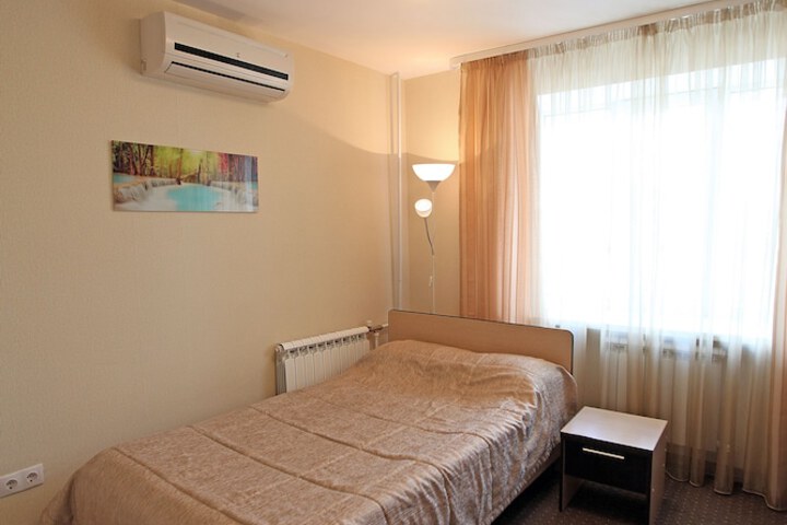 Room 10 of 125