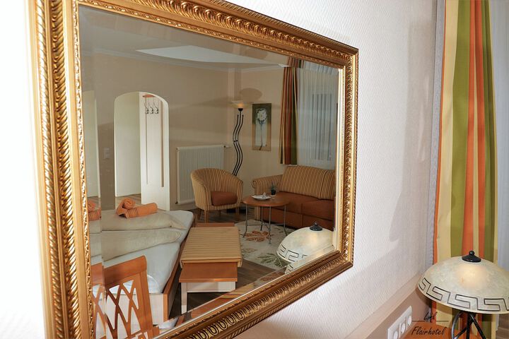 Room 5 of 61