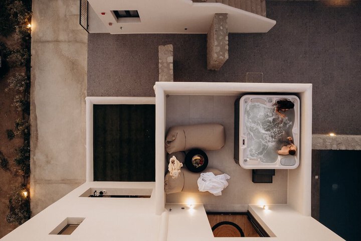 Spa 36 of 57