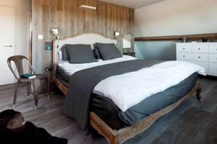 Room 12 of 34