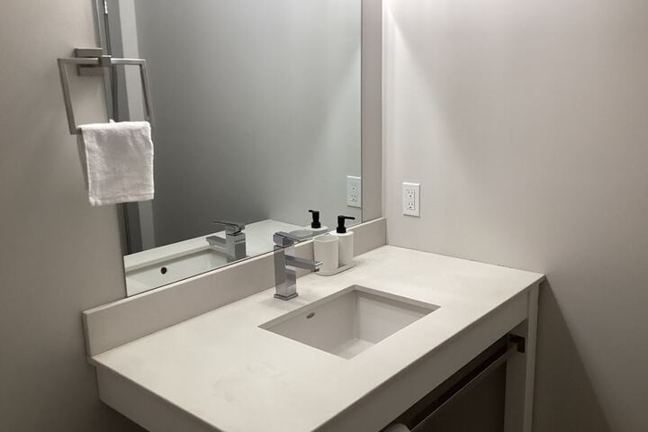 Room 10 of 10