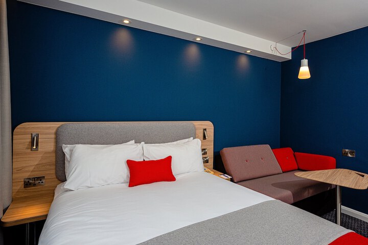 Room 10 of 59