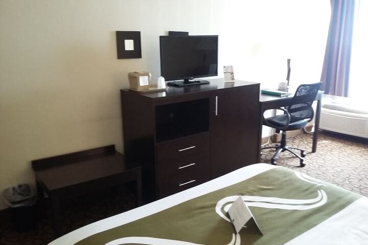Room 14 of 71