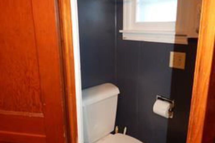 Room 2 of 35