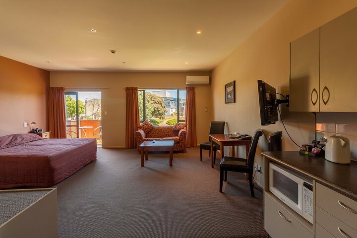 Room 18 of 40