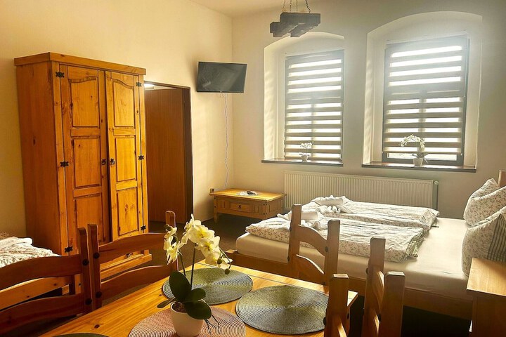 Room 30 of 53