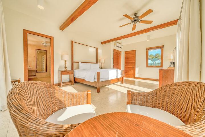 Room 34 of 180