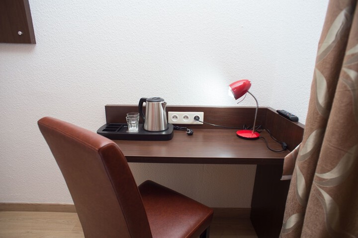 Room 25 of 50