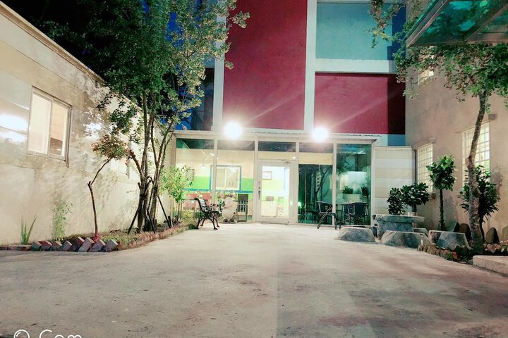 Hotel 4 of 9