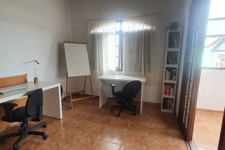 Room 14 of 26