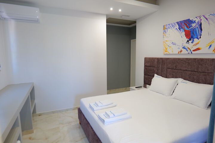 Room 45 of 95