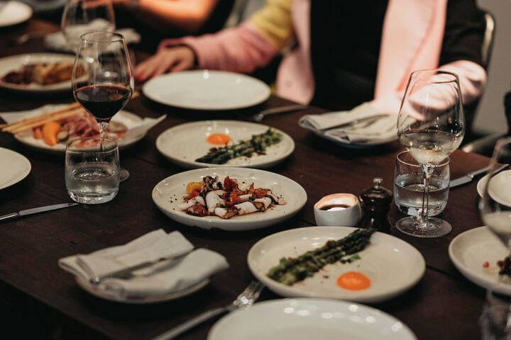 Dining 66 of 116