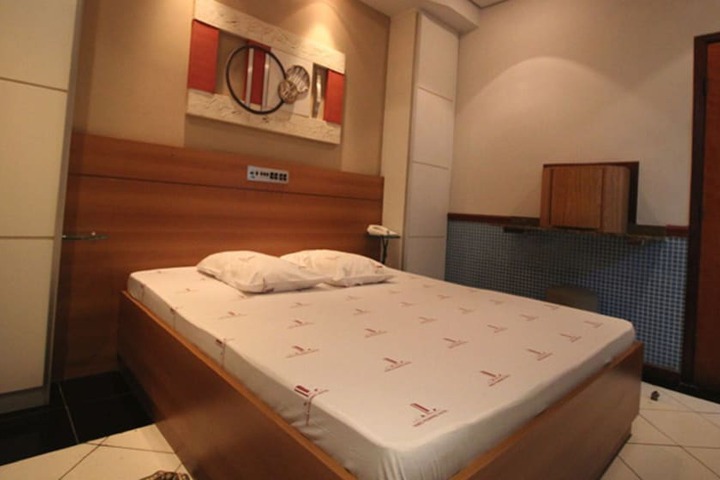 Room 7 of 55