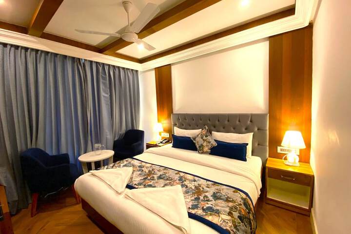 Room 34 of 53