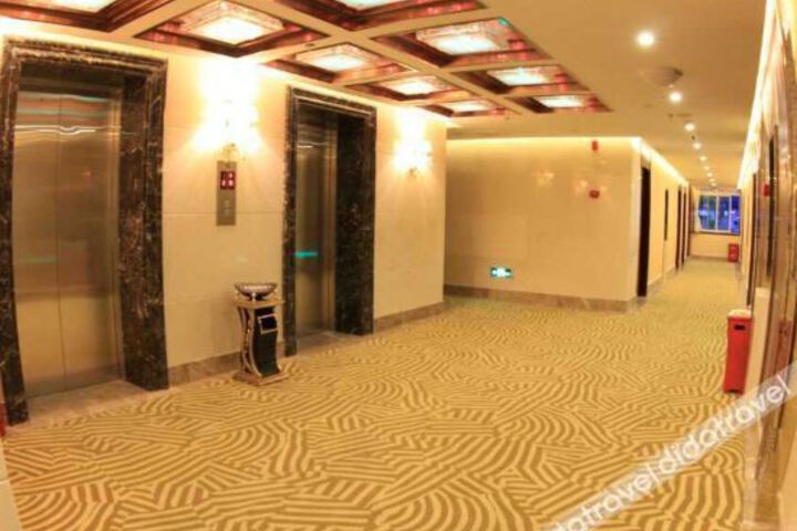 Hotel Interior 20 of 40