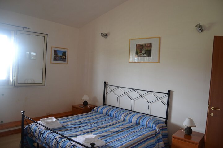 Room 8 of 60