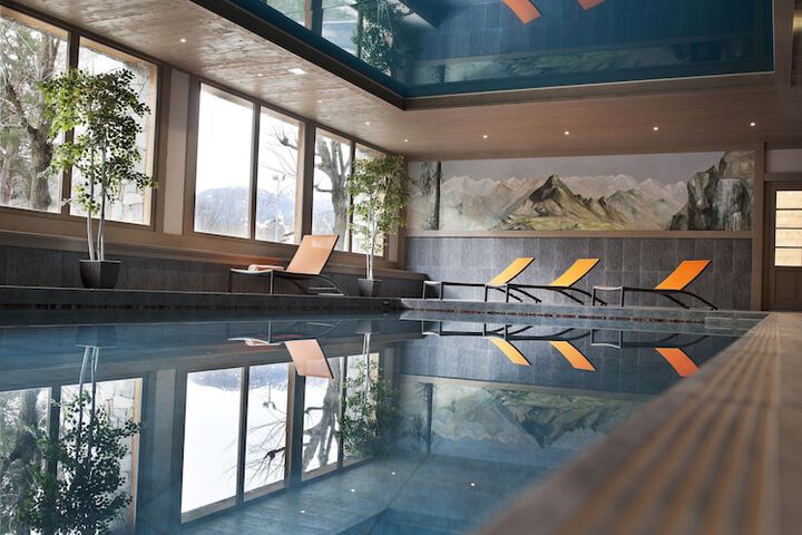 Hotel with Pool